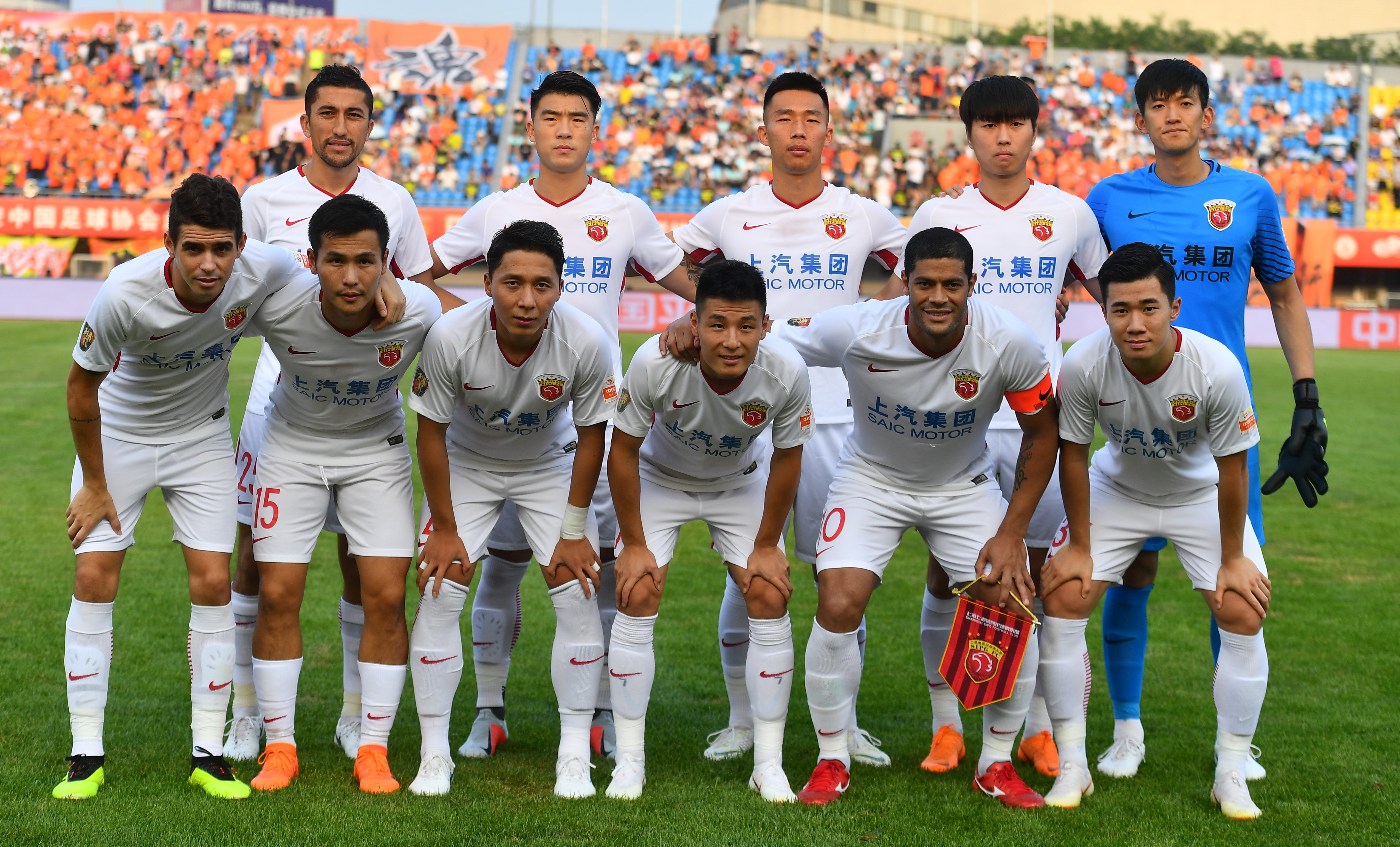NaVi Junior 在 YaLLa Compass Qatar 2025 的季后赛中晋级