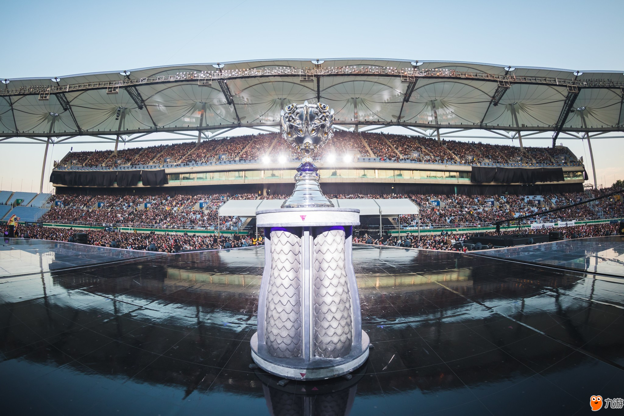 【蜂鸟电竞APP】助力王者荣耀冬季冠军杯